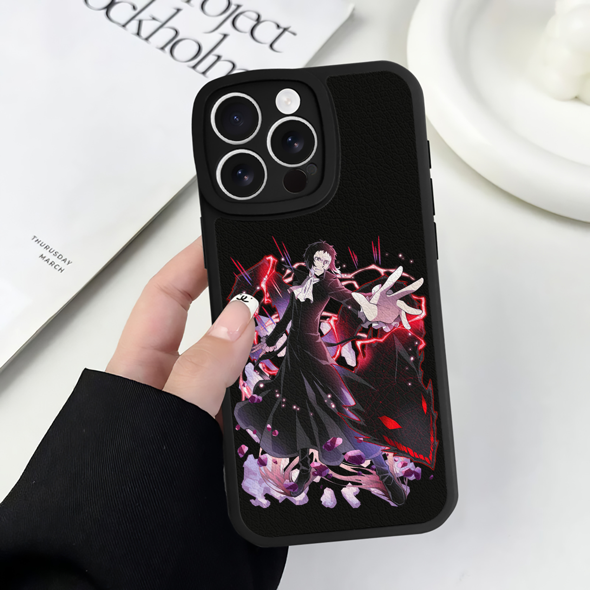 （画像用） 文豪ストレイドッグス Bungo Stray Dogs 【iPhone 16シリーズ対応】シリコンスマホケース（レザー調） 材質：シリコン